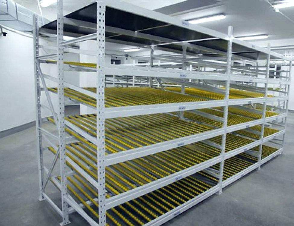 When to choose galvanised shelving